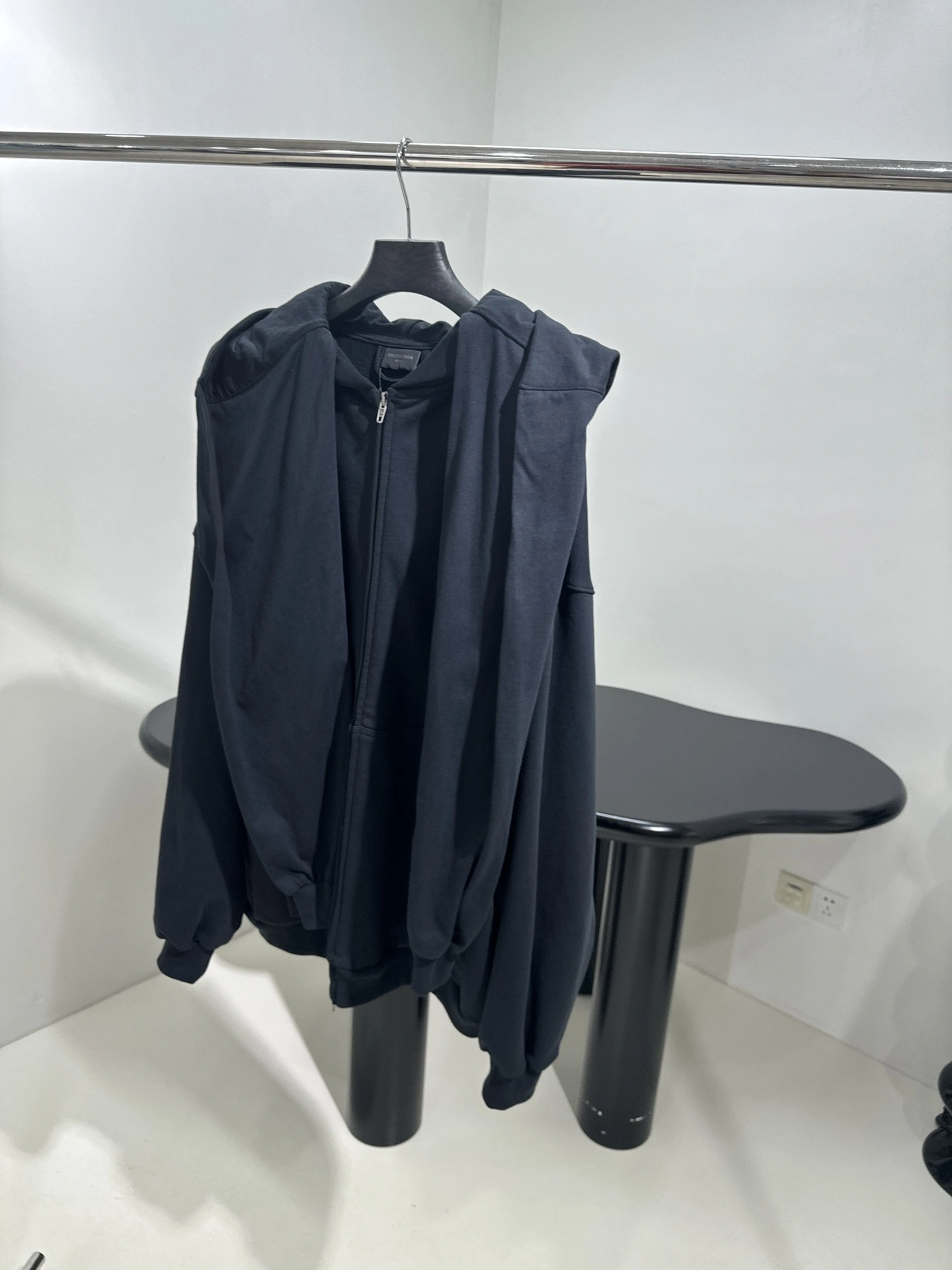 wg.luxury- 218593i16 UNITY SPORTS ICON INCOGNITO HOODIE oversized item:D-F245K0802